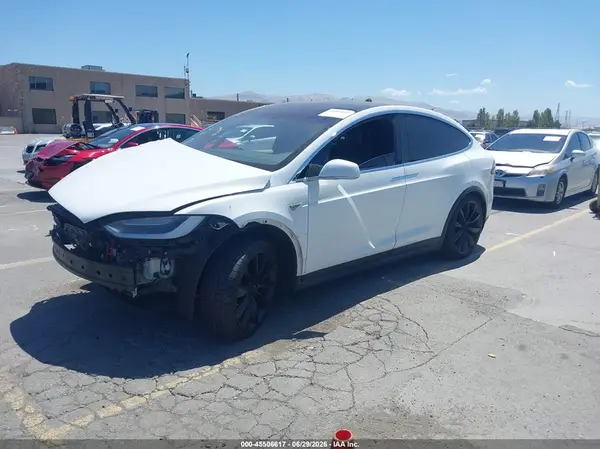 5YJXCAE49GF001277 2016 TESLA MODEL X - Image 2