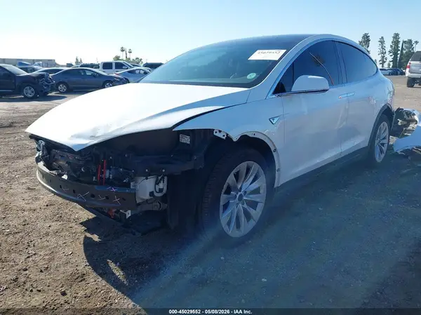 5YJXCAE49GF012960 2016 TESLA MODEL X - Image 2