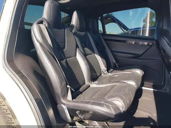 5YJXCAE49GF012960 2016 TESLA MODEL X - Image 8