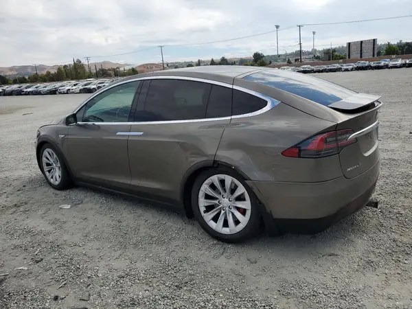 5YJXCAE49GFS00622 2016 TESLA MODEL X - Image 2