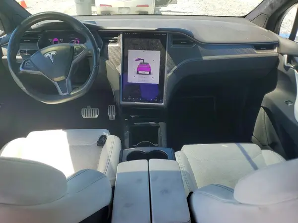5YJXCAE49JF140980 2018 TESLA MODEL X - Image 8