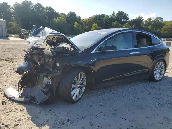 5YJXCAE4XGF000753 2016 TESLA MODEL X - Image 1