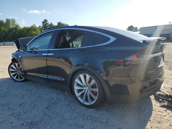 5YJXCAE4XGF000753 2016 TESLA MODEL X - Image 2