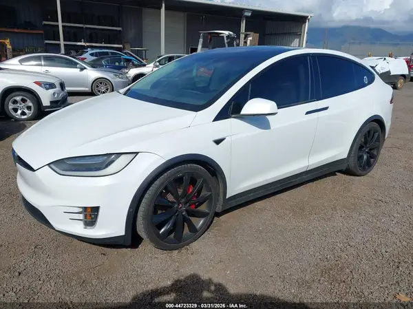 5YJXCAE4XGFS00323 2016 TESLA MODEL X - Image 2