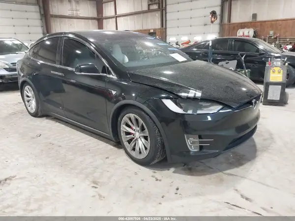 5YJXCAE4XKF180356 2019 TESLA MODEL X - Image 1