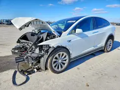 5YJXCAL26K1197475 2019 TESLA MODEL X