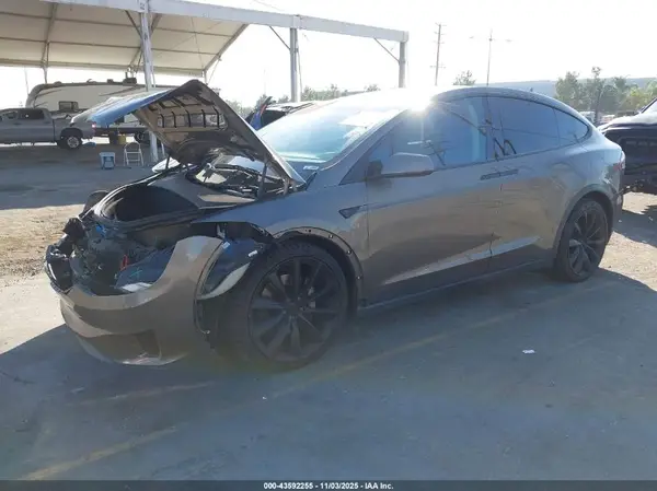 5YJXCBE20GF002726 2016 TESLA MODEL X - Image 2