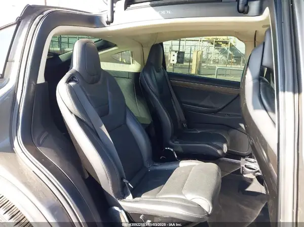 5YJXCBE20GF002726 2016 TESLA MODEL X - Image 8