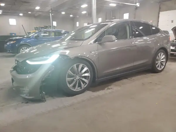 5YJXCBE20GF003018 2016 TESLA MODEL X - Image 1