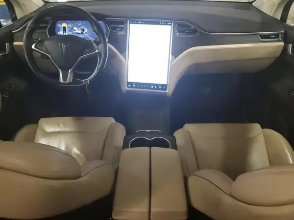 5YJXCBE20GF003018 2016 TESLA MODEL X - Image 8