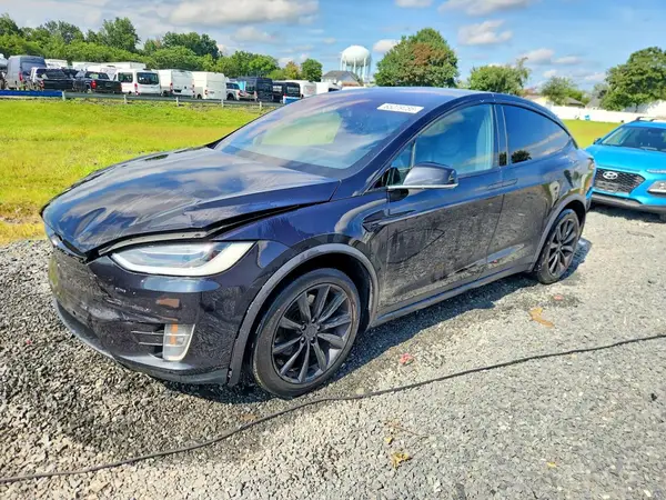 5YJXCBE20GF003553 2016 TESLA MODEL X - Image 1