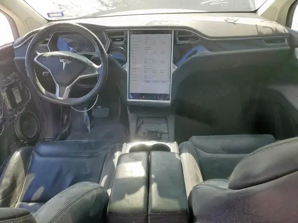 5YJXCBE20GF007442 2016 TESLA MODEL X - Image 8