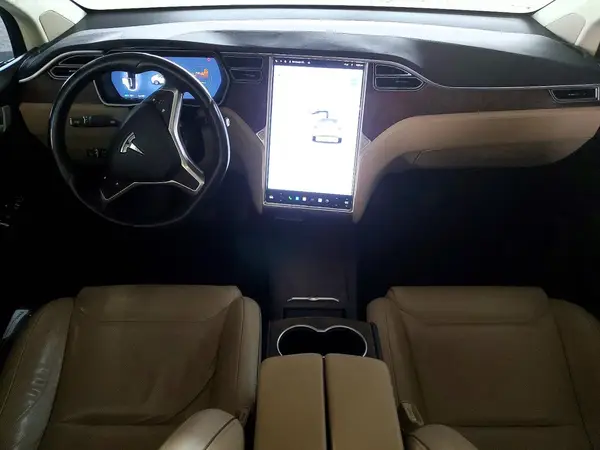 5YJXCBE20GF007831 2016 TESLA MODEL X - Image 8