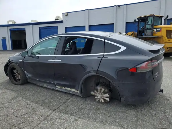 5YJXCBE20GF008395 2016 TESLA MODEL X - Image 2