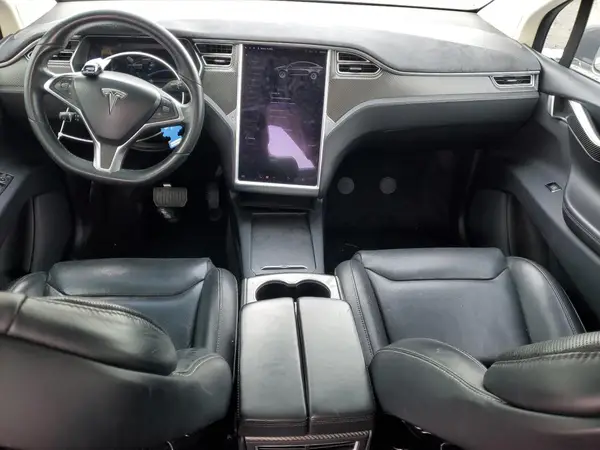 5YJXCBE20GF008459 2016 TESLA MODEL X - Image 8