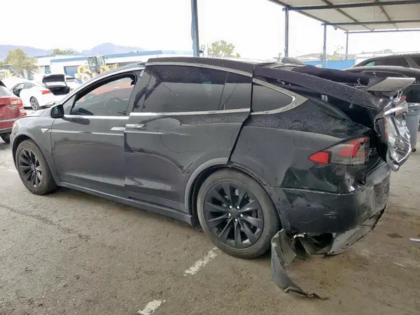 5YJXCBE20GF011037 2016 TESLA MODEL X - Image 2