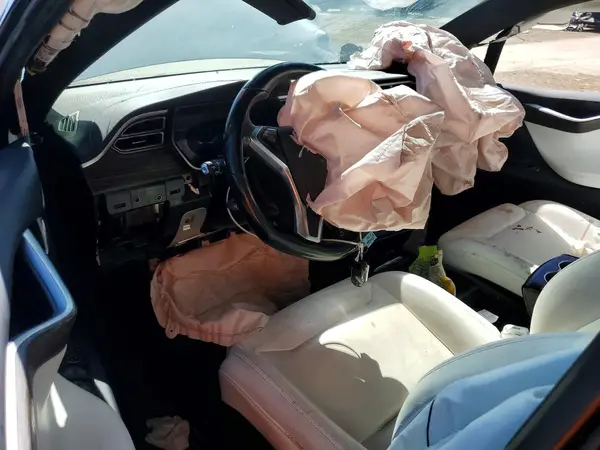 5YJXCBE20GF021180 2016 TESLA MODEL X - Image 8