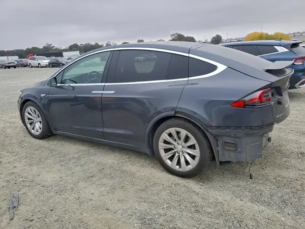 5YJXCBE20GF021437 2016 TESLA MODEL X - Image 2