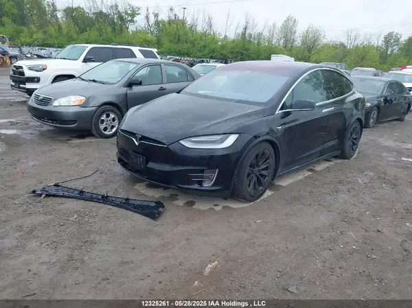 5YJXCBE20GF027660 2016 TESLA MODEL X - Image 2