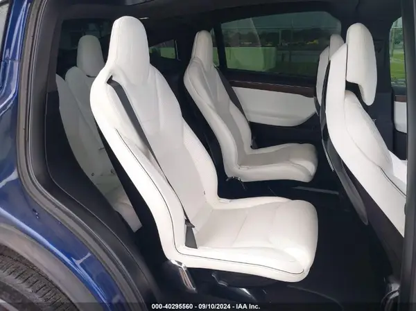 5YJXCBE20HF027238 2017 TESLA MODEL X - Image 8