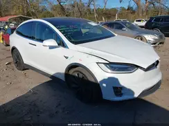 5YJXCBE20HF034822 2017 TESLA MODEL X