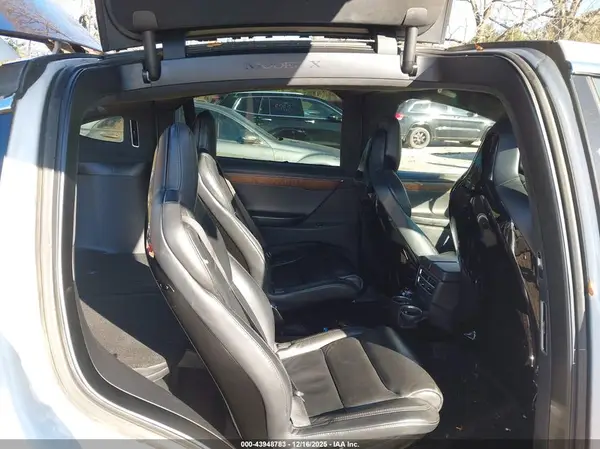 5YJXCBE20HF034822 2017 TESLA MODEL X - Image 8