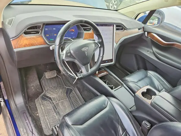 5YJXCBE20HF039616 2017 TESLA MODEL X - Image 8