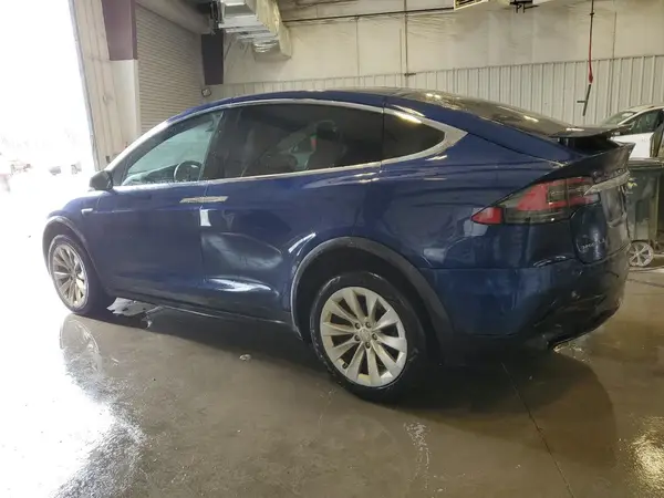 5YJXCBE20HF043732 2017 TESLA MODEL X - Image 2