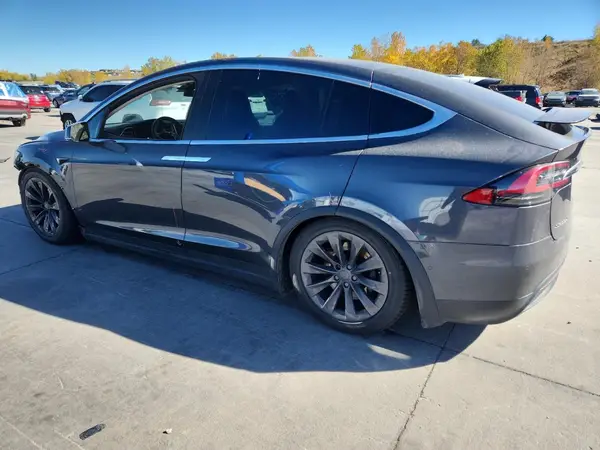 5YJXCBE20HF044699 2017 TESLA MODEL X - Image 2