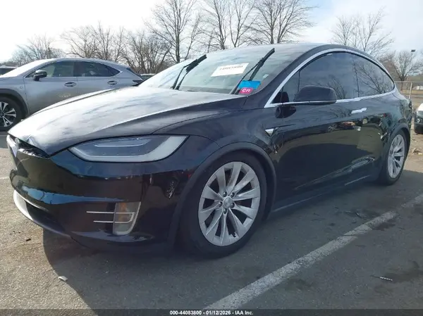 5YJXCBE20HF046064 2017 TESLA MODEL X - Image 2
