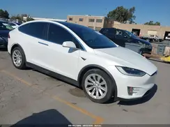 5YJXCBE20HF046095 2017 TESLA MODEL X