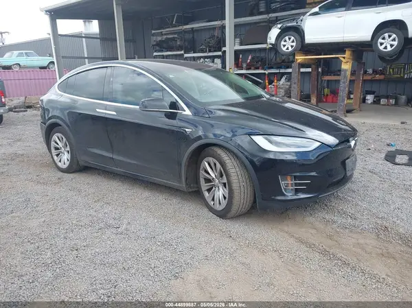 5YJXCBE20HF047697 2017 TESLA MODEL X - Image 1