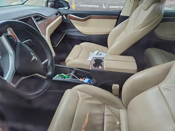 5YJXCBE20HF054150 2017 TESLA MODEL X - Image 8