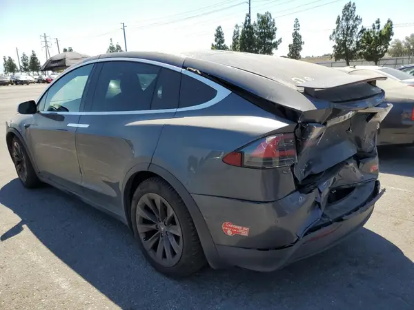 5YJXCBE20HF054813 2017 TESLA MODEL X - Image 2