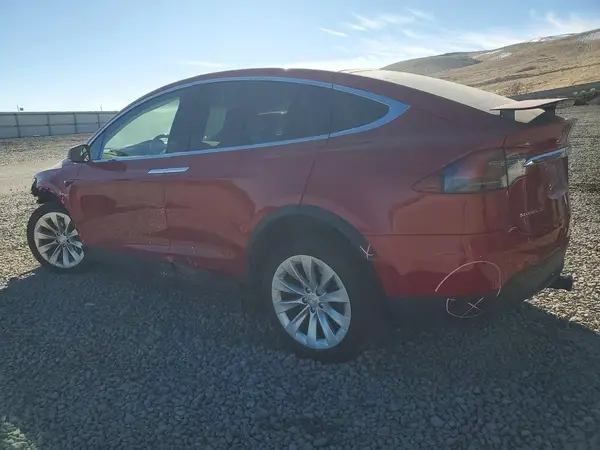 5YJXCBE20HF068453 2017 TESLA MODEL X - Image 2