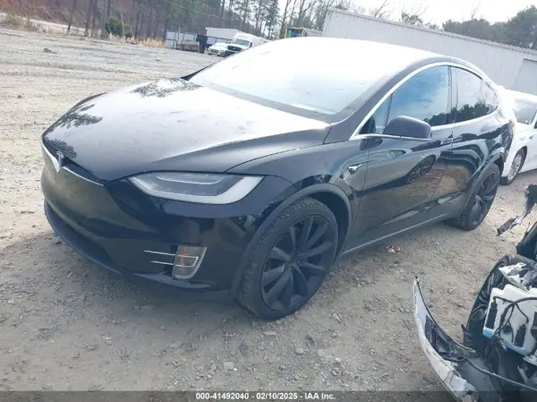 5YJXCBE20HF069506 2017 TESLA MODEL X - Image 2