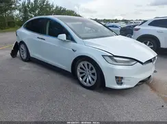 5YJXCBE20HF070252 2017 TESLA MODEL X