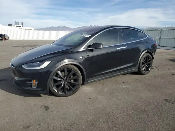 5YJXCBE20HF078528 2017 TESLA MODEL X - Image 1