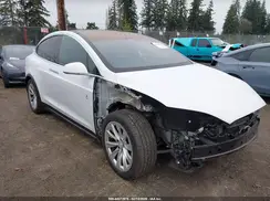 5YJXCBE20JF100033 2018 TESLA MODEL X