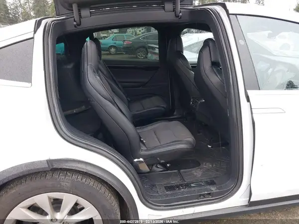 5YJXCBE20JF100033 2018 TESLA MODEL X - Image 8