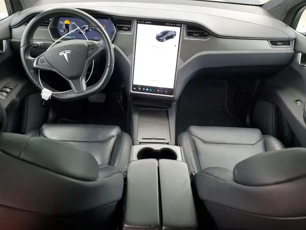 5YJXCBE20JF100923 2018 TESLA MODEL X - Image 8
