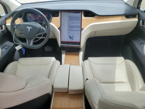 5YJXCBE20JF105071 2018 TESLA MODEL X - Image 8