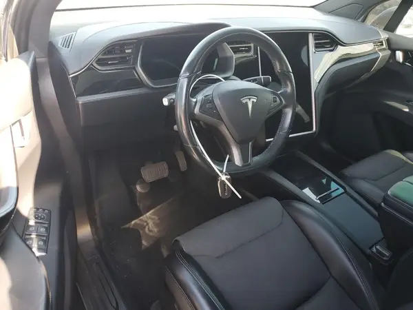 5YJXCBE20JF119004 2018 TESLA MODEL X - Image 8
