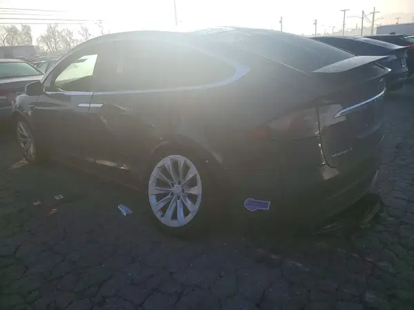 5YJXCBE20JF119911 2018 TESLA MODEL X - Image 2