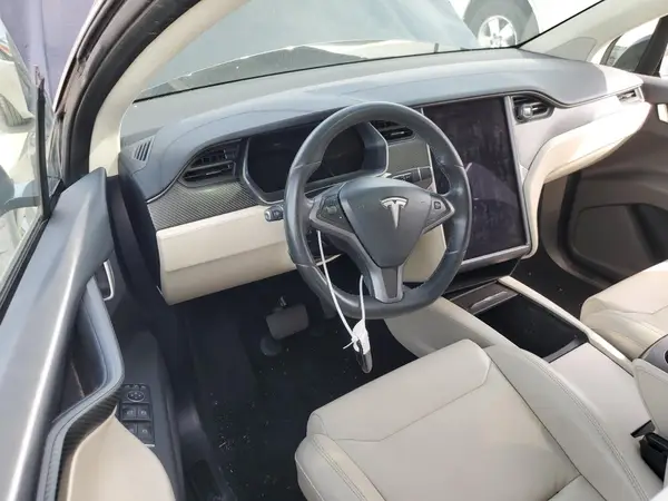 5YJXCBE20JF120153 2018 TESLA MODEL X - Image 8