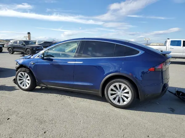 5YJXCBE20JF130181 2018 TESLA MODEL X - Image 2