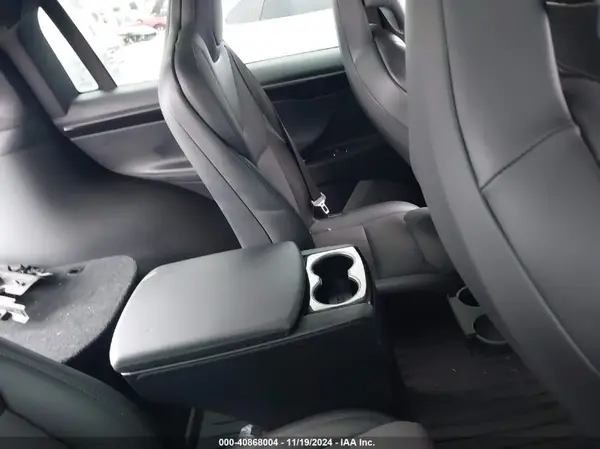 5YJXCBE20JF133825 2018 TESLA MODEL X - Image 8