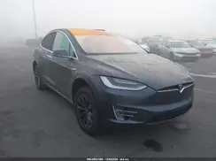 5YJXCBE20JF136434 2018 TESLA MODEL X