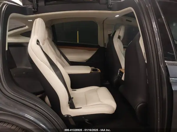 5YJXCBE20JF138216 2018 TESLA MODEL X - Image 8