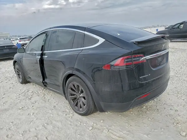 5YJXCBE20JF144744 2018 TESLA MODEL X - Image 2